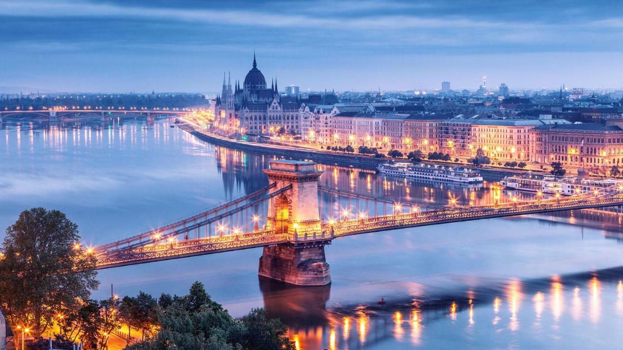 Walkway Apartment Deluxe Budapest Esterno foto