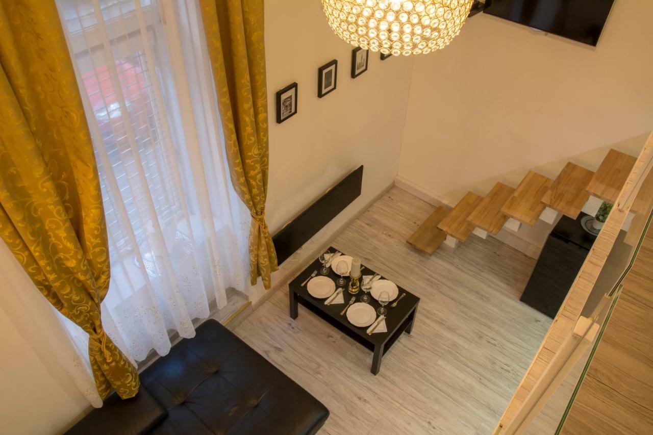 Walkway Apartment Deluxe Budapest Esterno foto